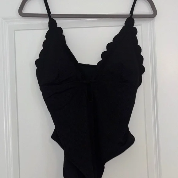 Scallop Edge Black One-Piece Swimsuit - Picture 8 of 9